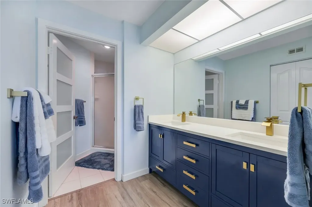 810 New Waterford Drive Naples FL 34104
