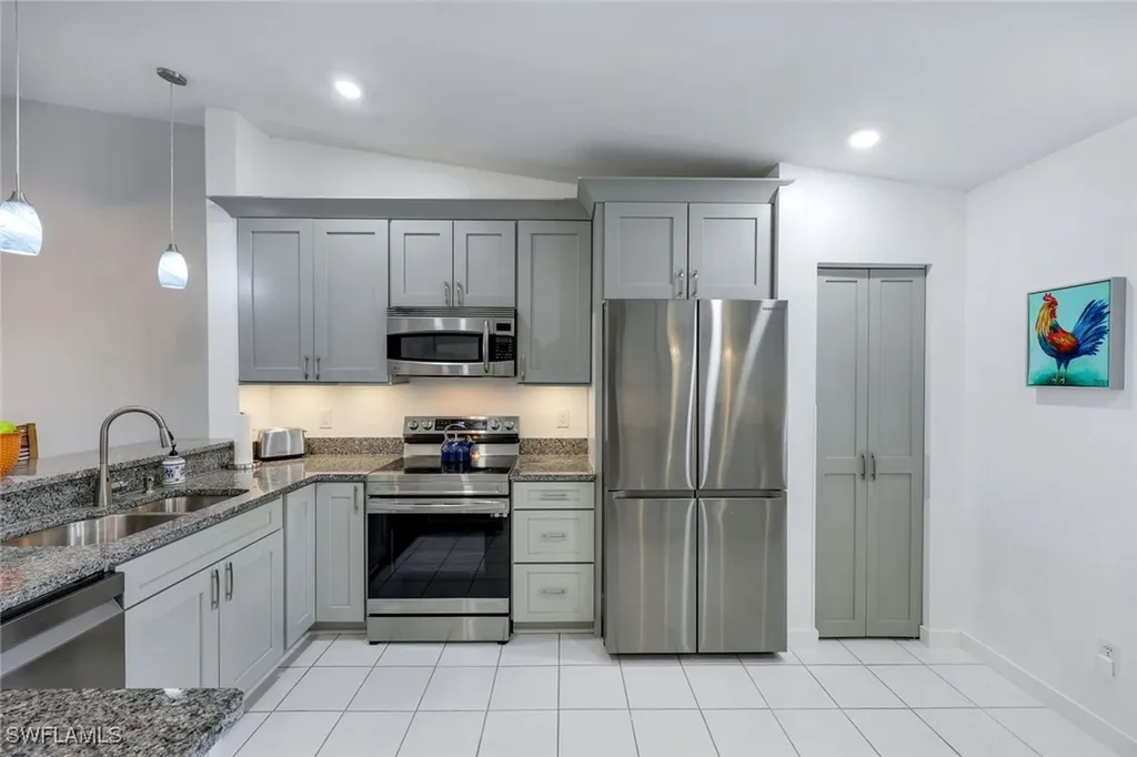 810 New Waterford Drive Naples FL 34104