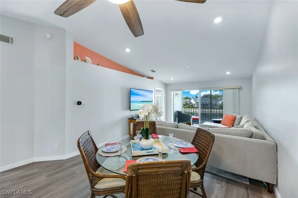 810 New Waterford Drive Naples FL 34104