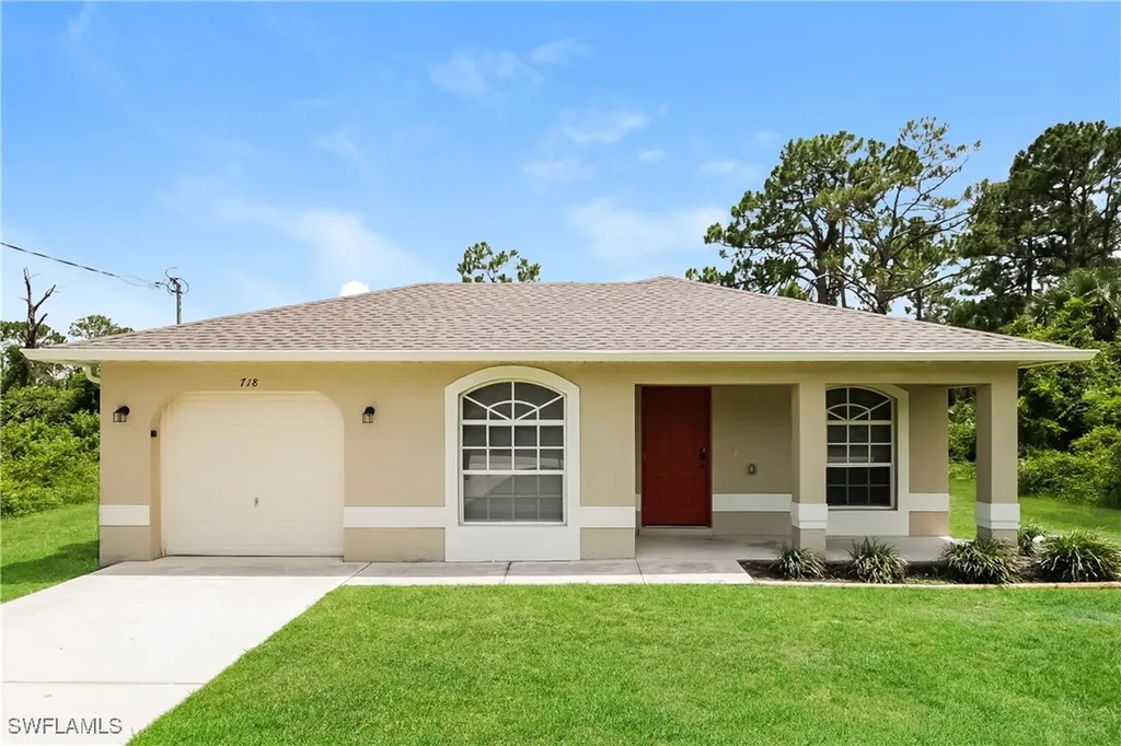 718 Sunrise Boulevard Lehigh Acres FL 33974