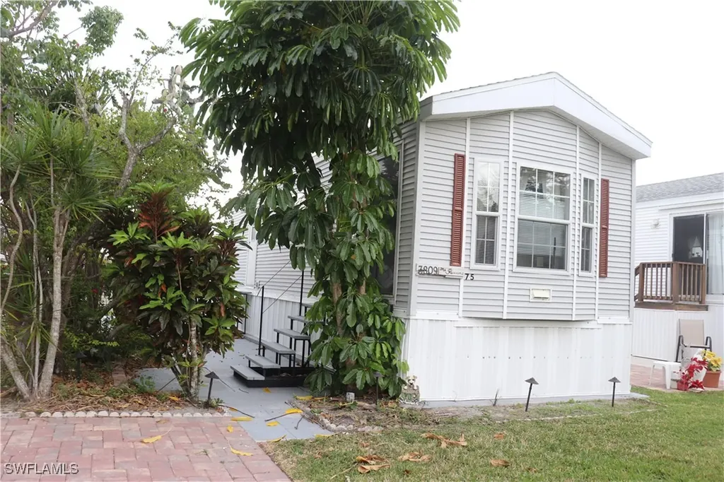 3809 Lemon Twist Loop Bonita Springs FL 34134