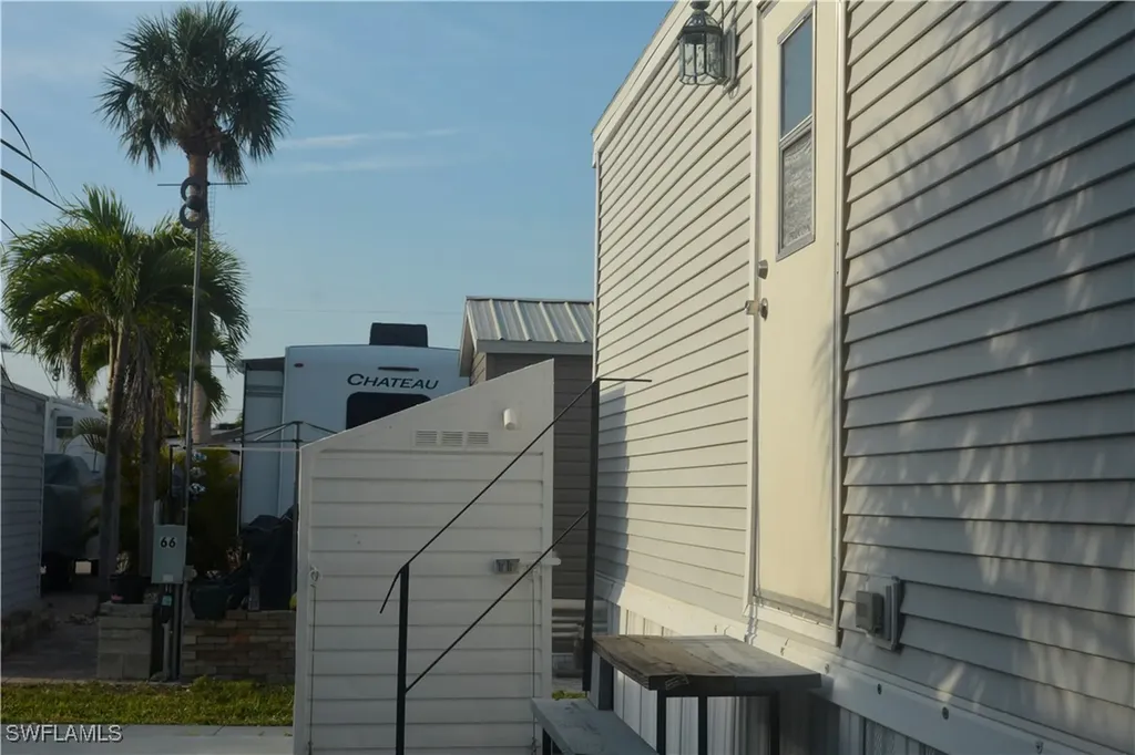 3809 Lemon Twist Loop Bonita Springs FL 34134