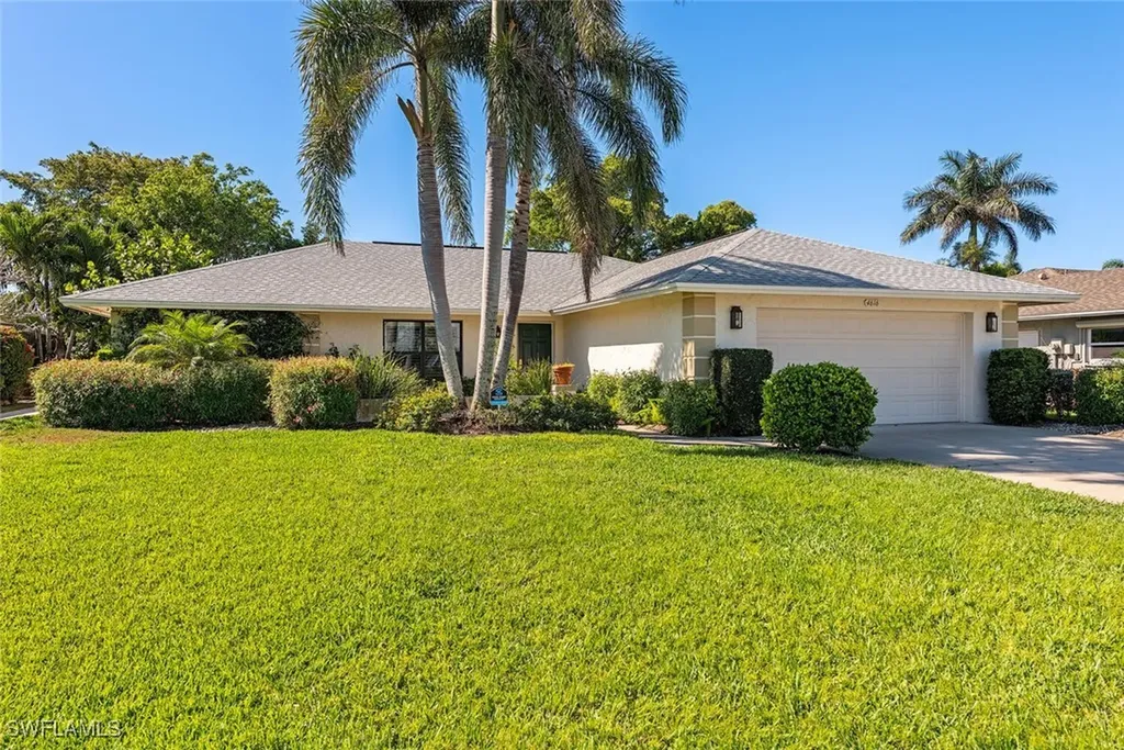 4616 Chippendale Drive Naples FL 34112