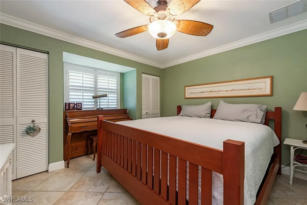 4616 Chippendale Drive Naples FL 34112