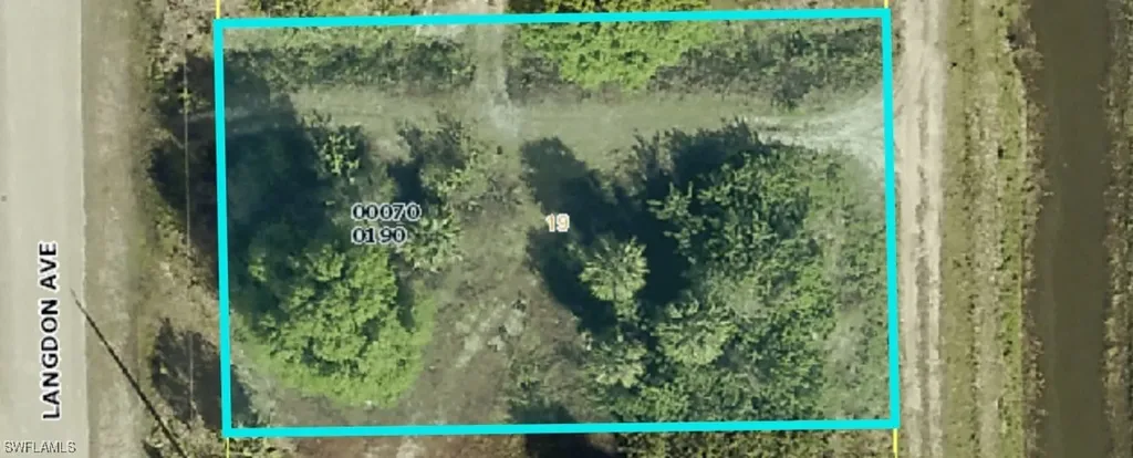 6028 Langdon Avenue Fort Myers FL 33905