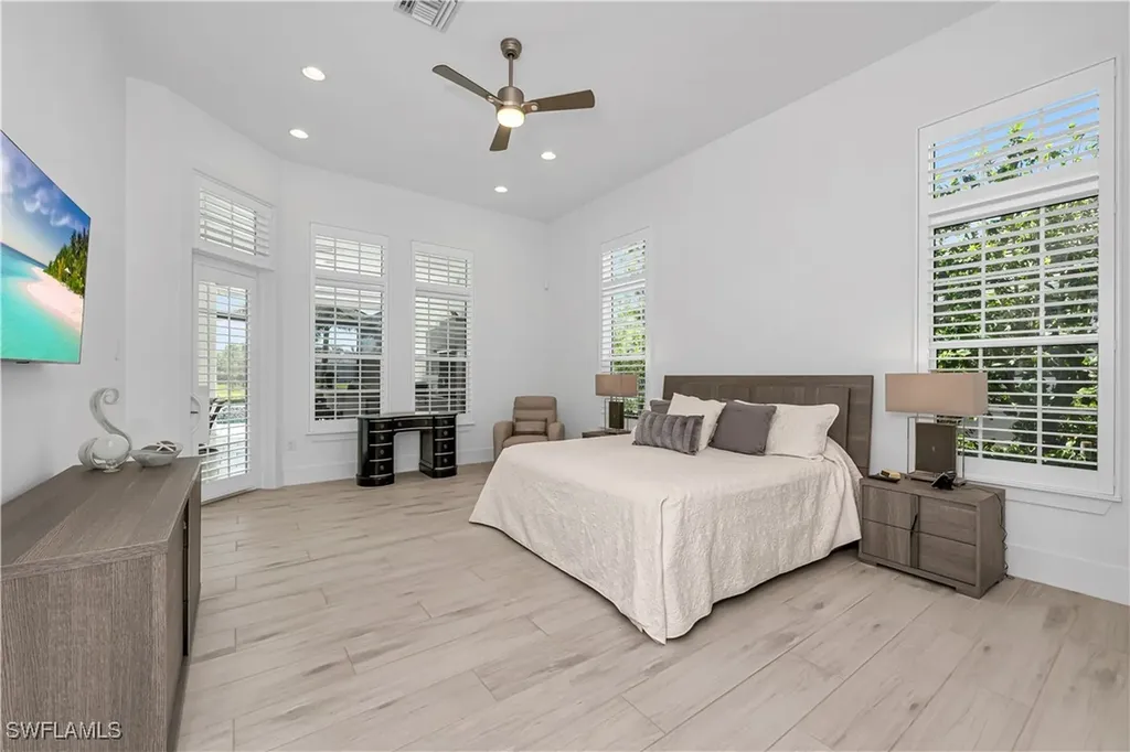 3225 Cotuit Court Naples FL 34114