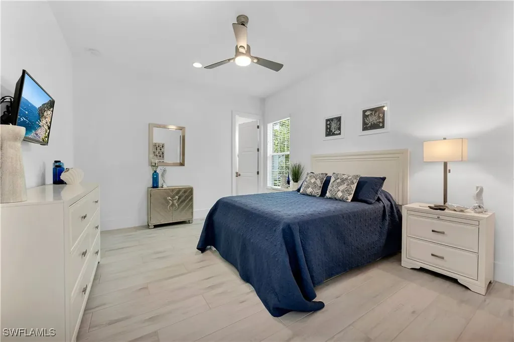 3225 Cotuit Court Naples FL 34114