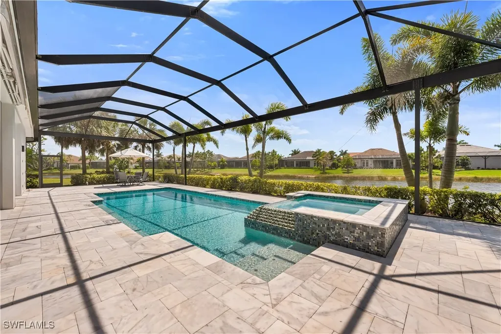 3225 Cotuit Court Naples FL 34114