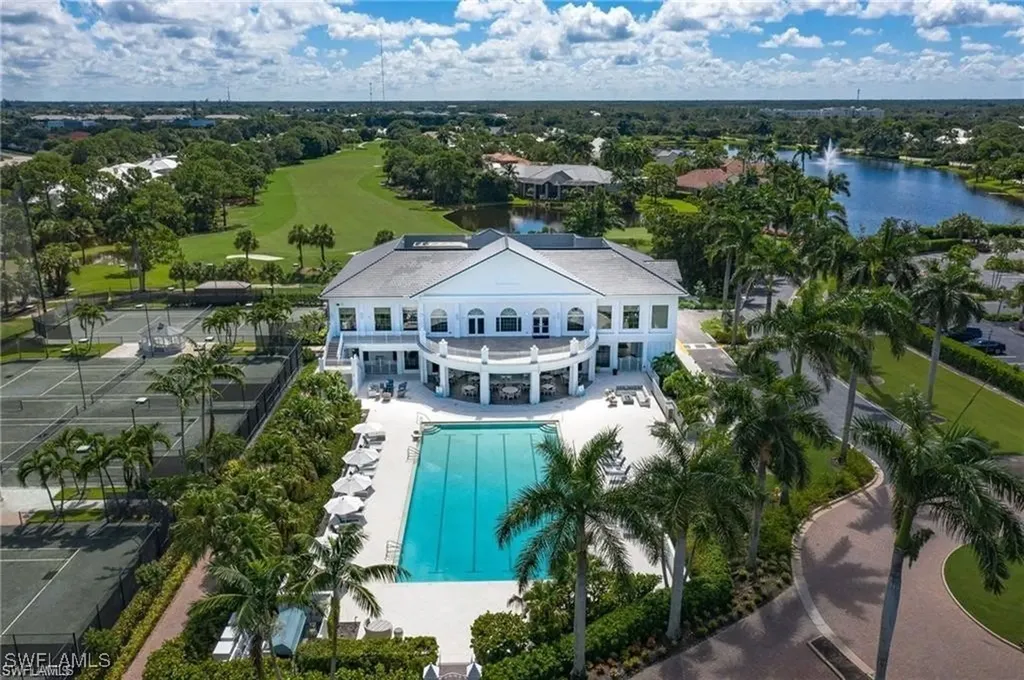 835 Ashburton Drive Naples FL 34110