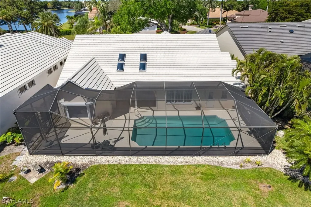835 Ashburton Drive Naples FL 34110