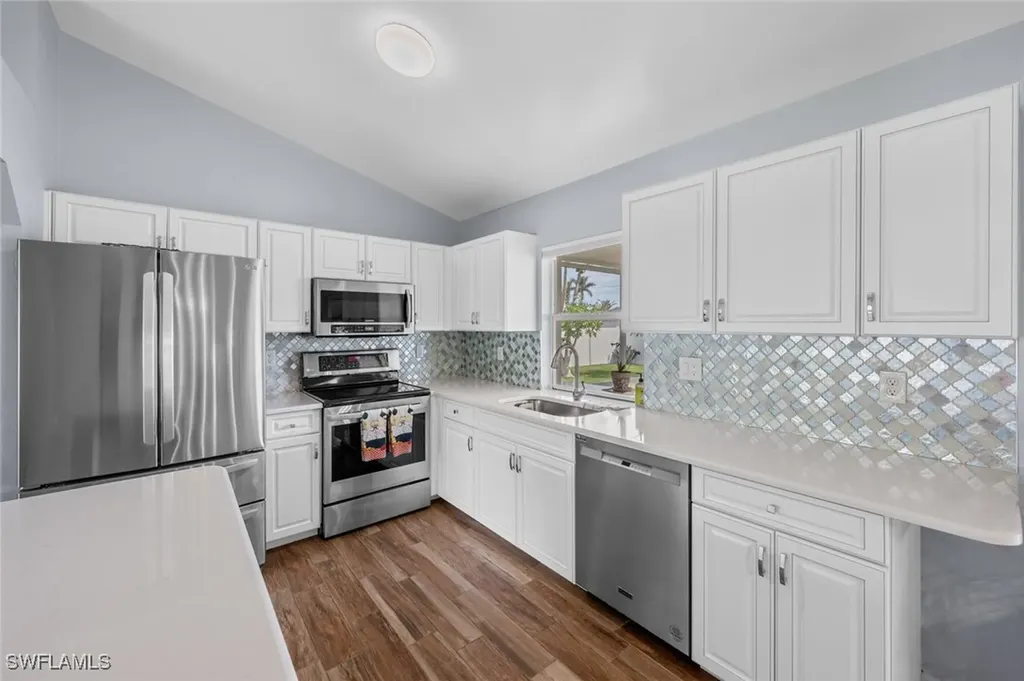 921 SW 6th Place Cape Coral FL 33991