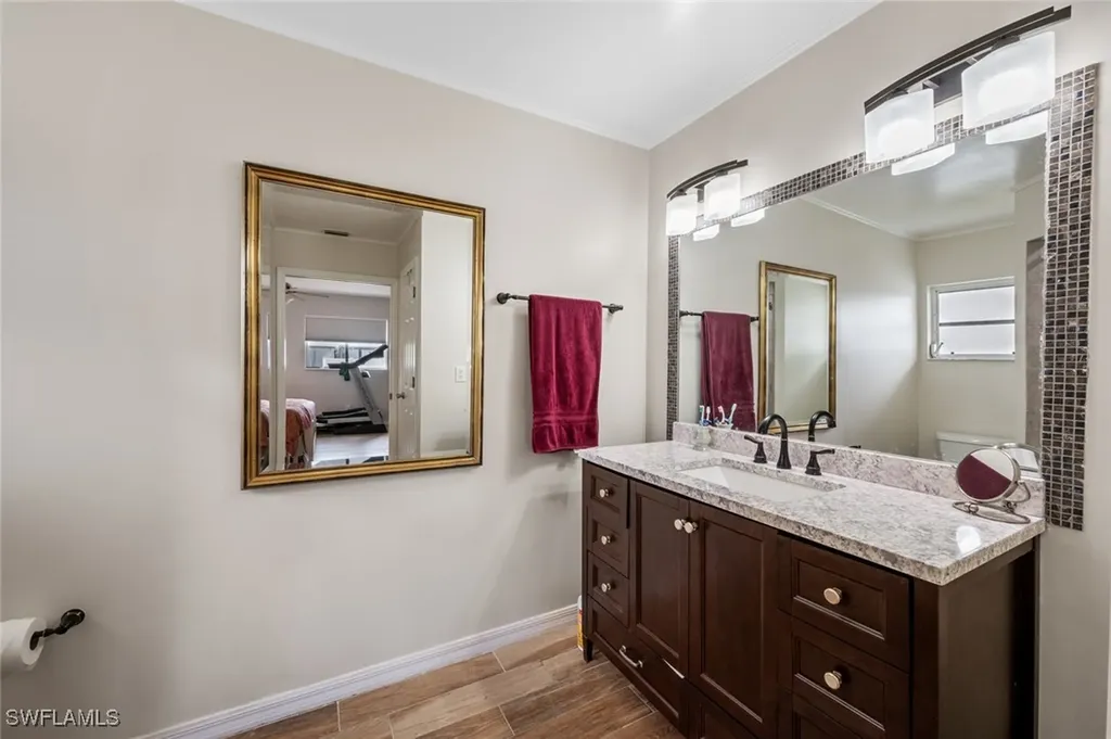 921 SW 6th Place Cape Coral FL 33991