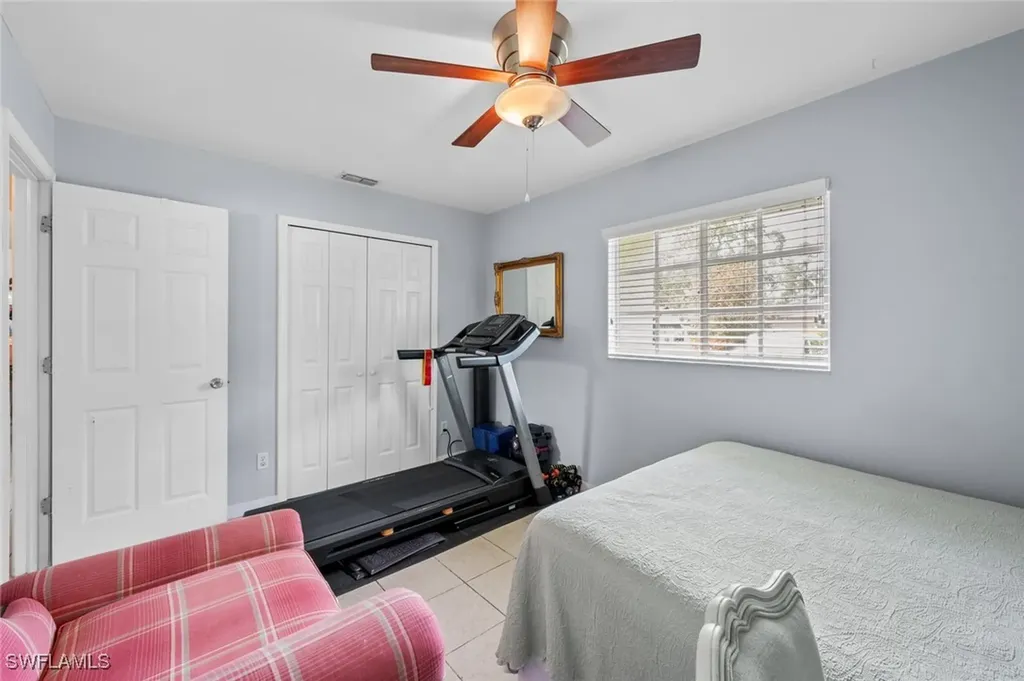 921 SW 6th Place Cape Coral FL 33991