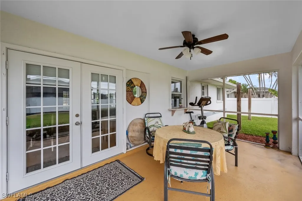 921 SW 6th Place Cape Coral FL 33991