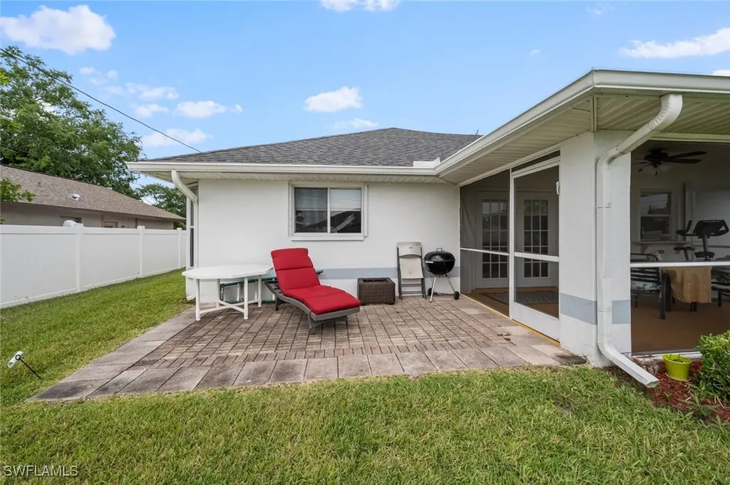 921 SW 6th Place Cape Coral FL 33991