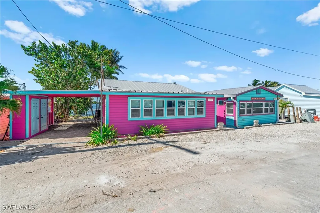 4760 Pine Island Road NW Matlacha FL 33993