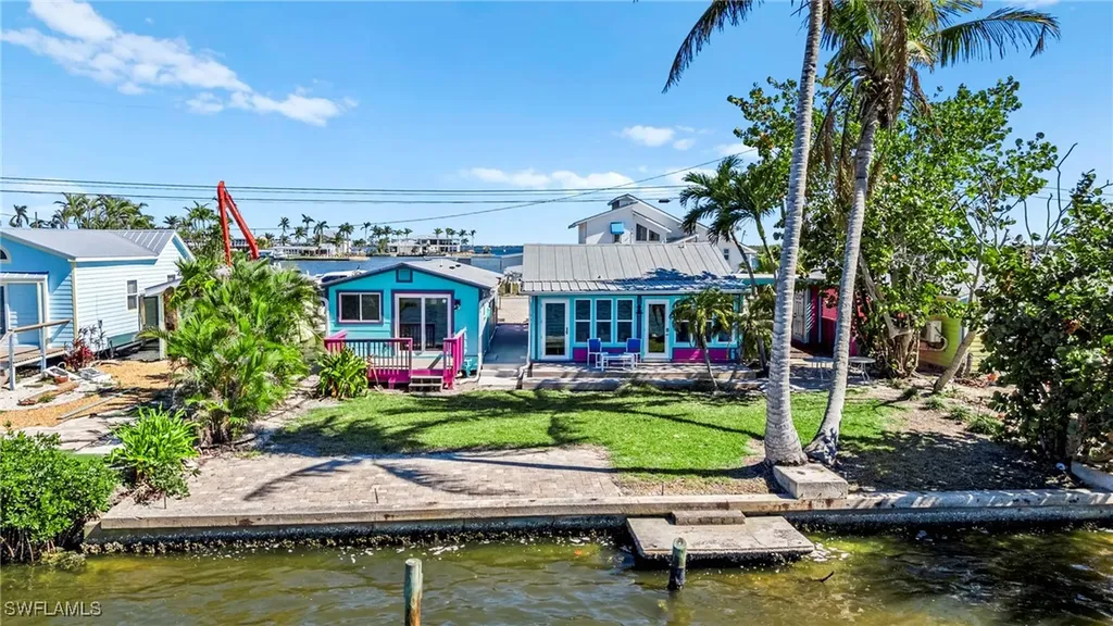 4760 Pine Island Road NW Matlacha FL 33993