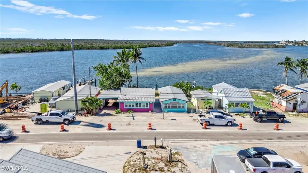 4760 Pine Island Road NW Matlacha FL 33993