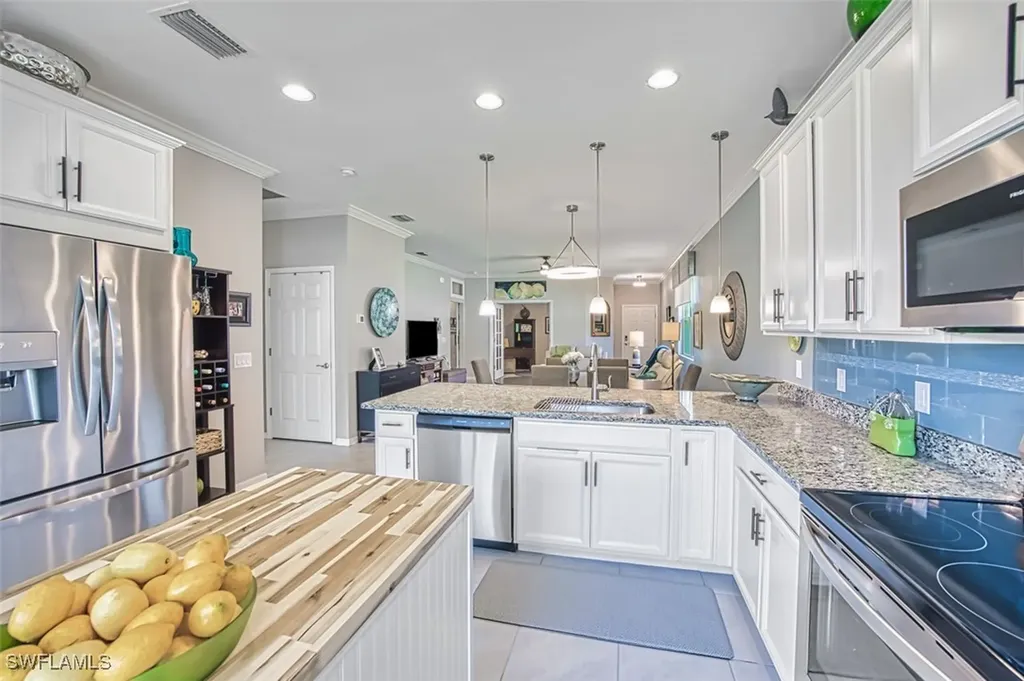 2130 Summersweet Drive Alva FL 33920