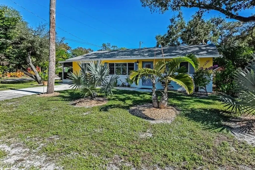 27777 Quinn Street W Bonita Springs FL 34135