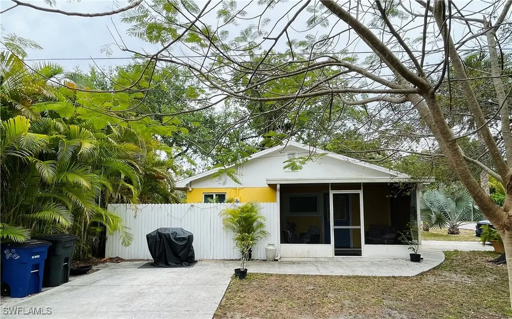 27777 Quinn Street W Bonita Springs FL 34135