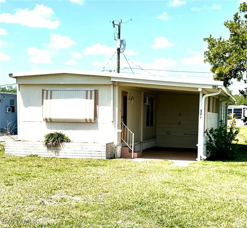329 Lantern Lane North Fort Myers FL 33917