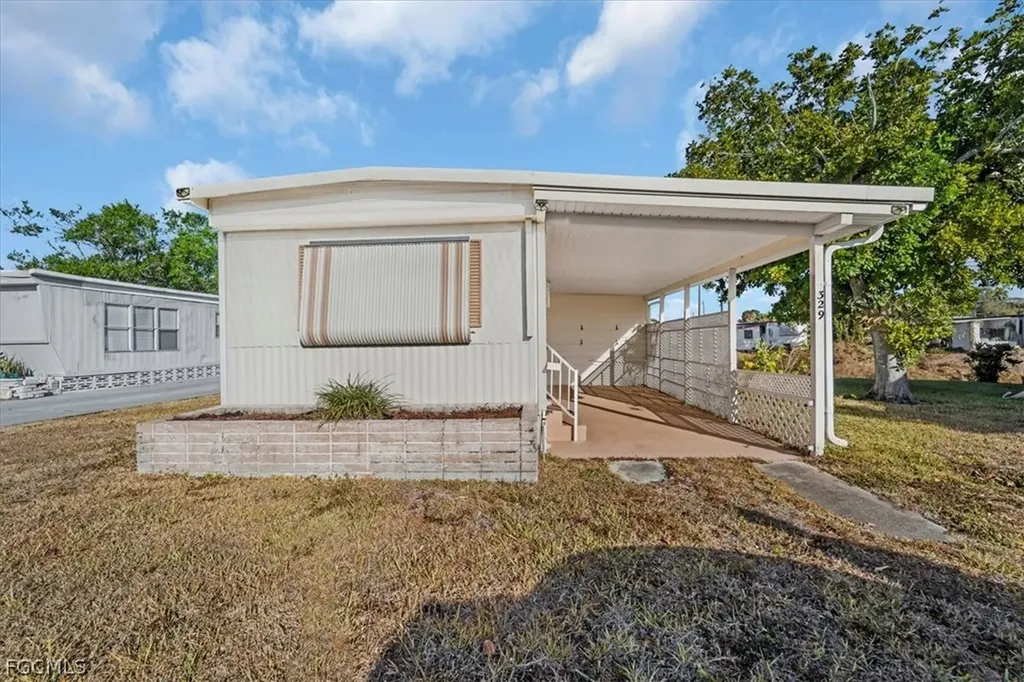 329 Lantern Lane North Fort Myers FL 33917
