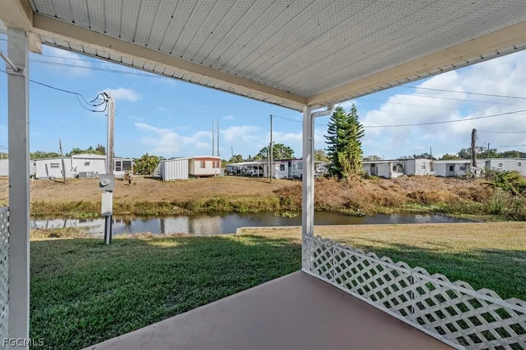 329 Lantern Lane North Fort Myers FL 33917