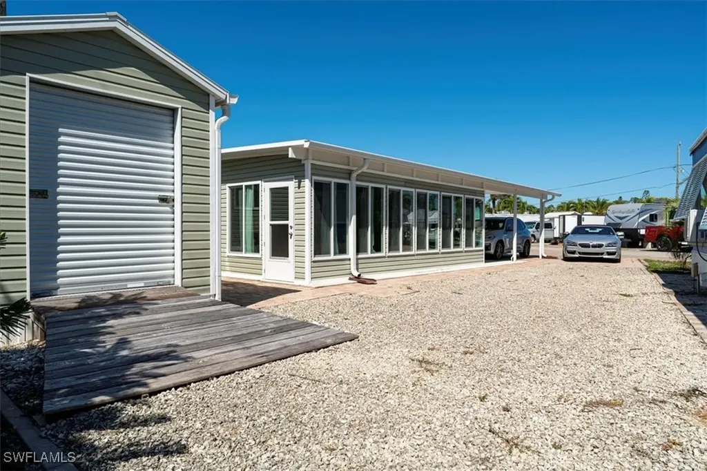 3852 Cardinal Circle Bonita Springs FL 34134