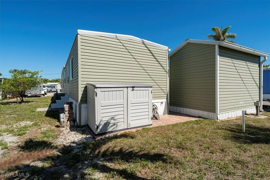 3852 Cardinal Circle Bonita Springs FL 34134