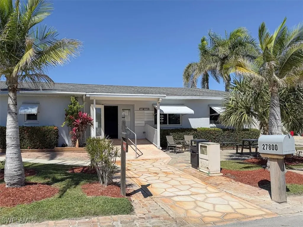 3852 Cardinal Circle Bonita Springs FL 34134