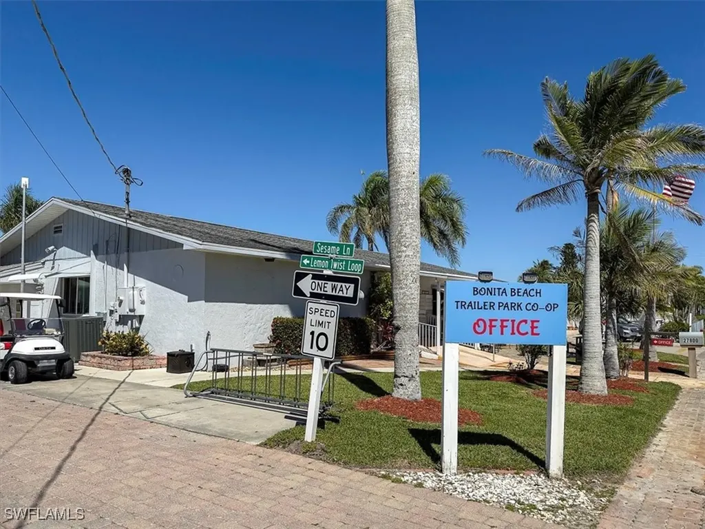 3852 Cardinal Circle Bonita Springs FL 34134