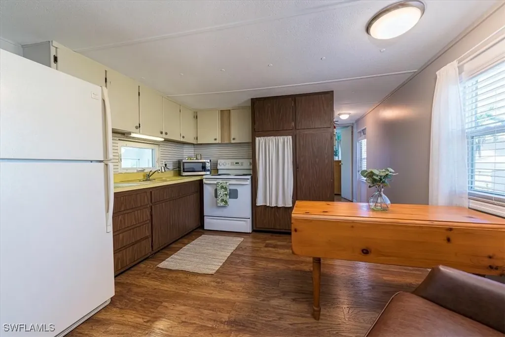 3852 Cardinal Circle Bonita Springs FL 34134