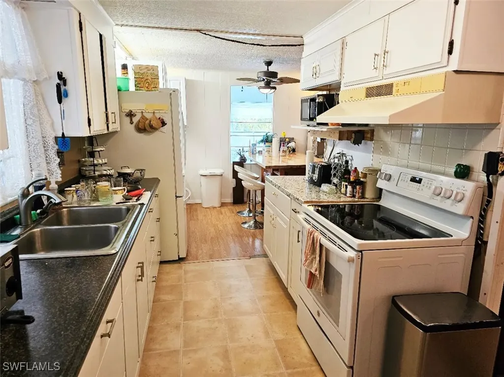 94 Poinsettia Drive Fort Myers FL 33905