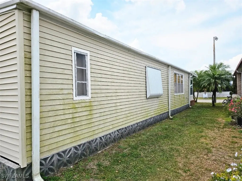 94 Poinsettia Drive Fort Myers FL 33905