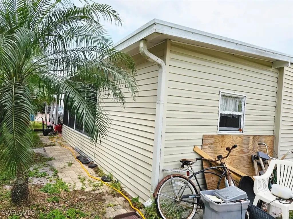 94 Poinsettia Drive Fort Myers FL 33905