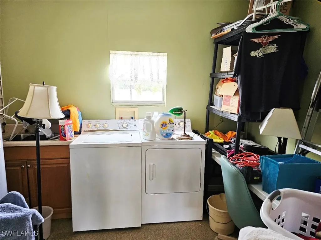 94 Poinsettia Drive Fort Myers FL 33905