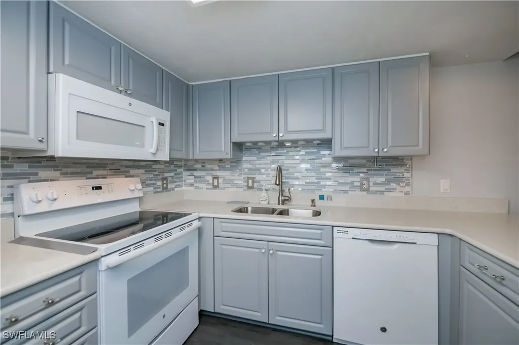 1051 Forrest Nelson Boulevard Port Charlotte FL 33952