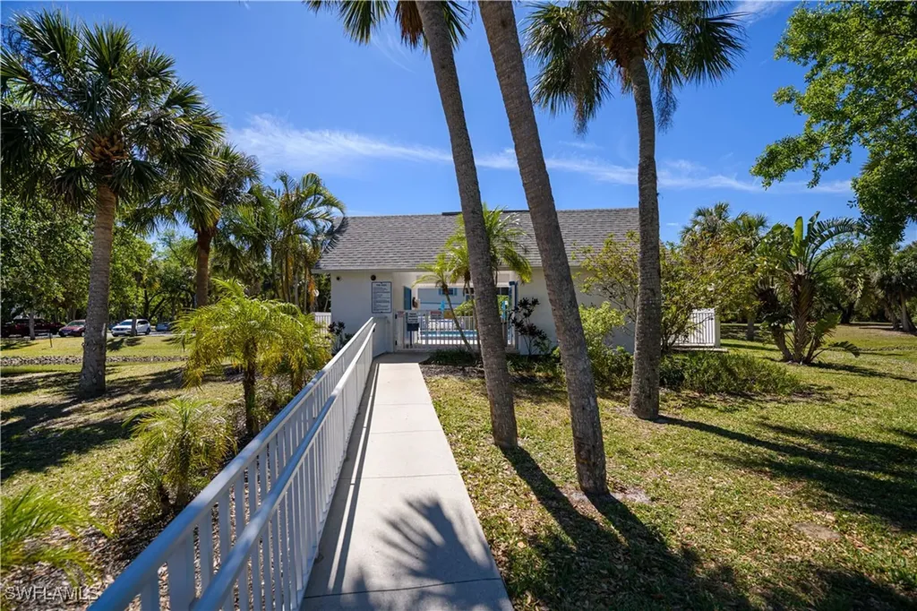 1051 Forrest Nelson Boulevard Port Charlotte FL 33952