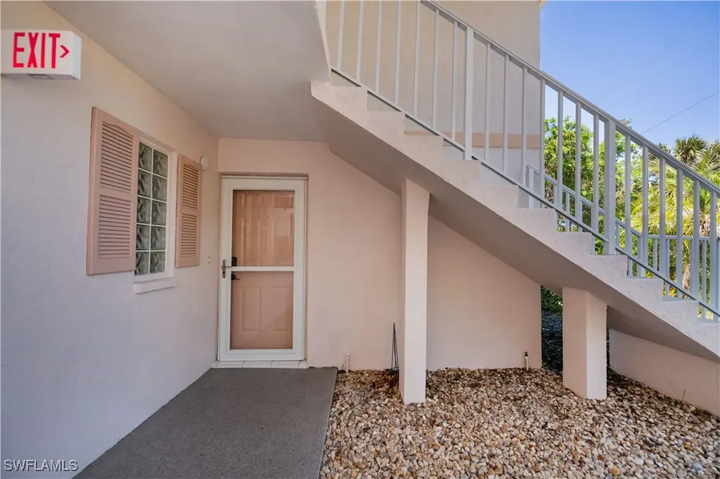 1051 Forrest Nelson Boulevard Port Charlotte FL 33952