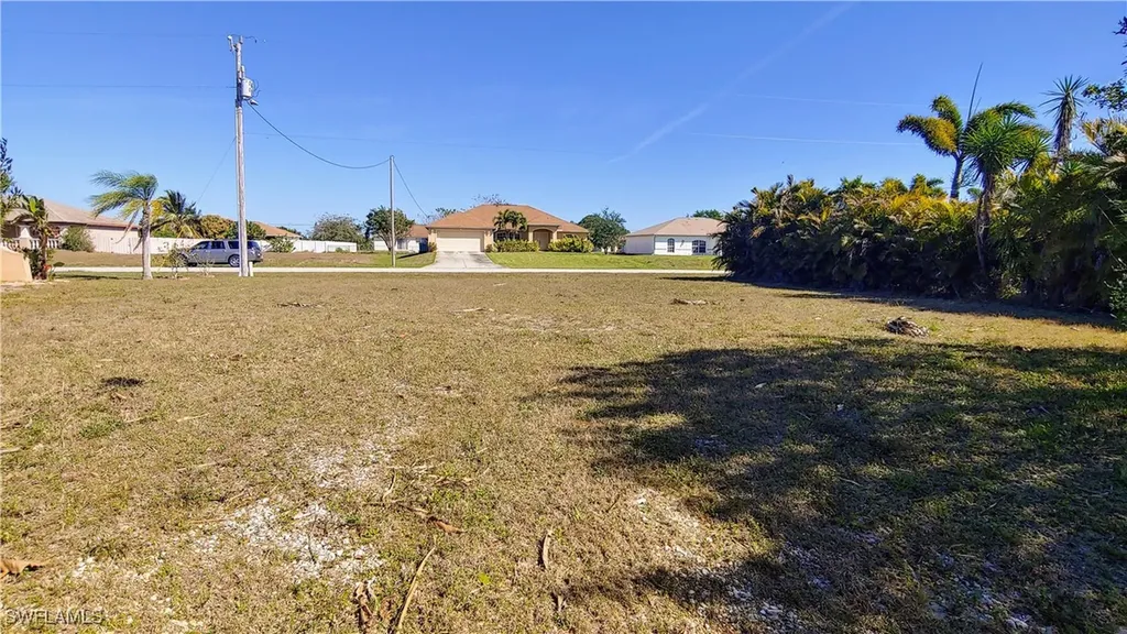 1242 NW 18th Street Cape Coral FL 33993