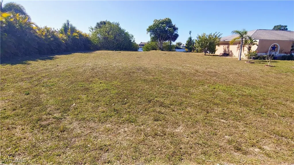 1242 NW 18th Street Cape Coral FL 33993