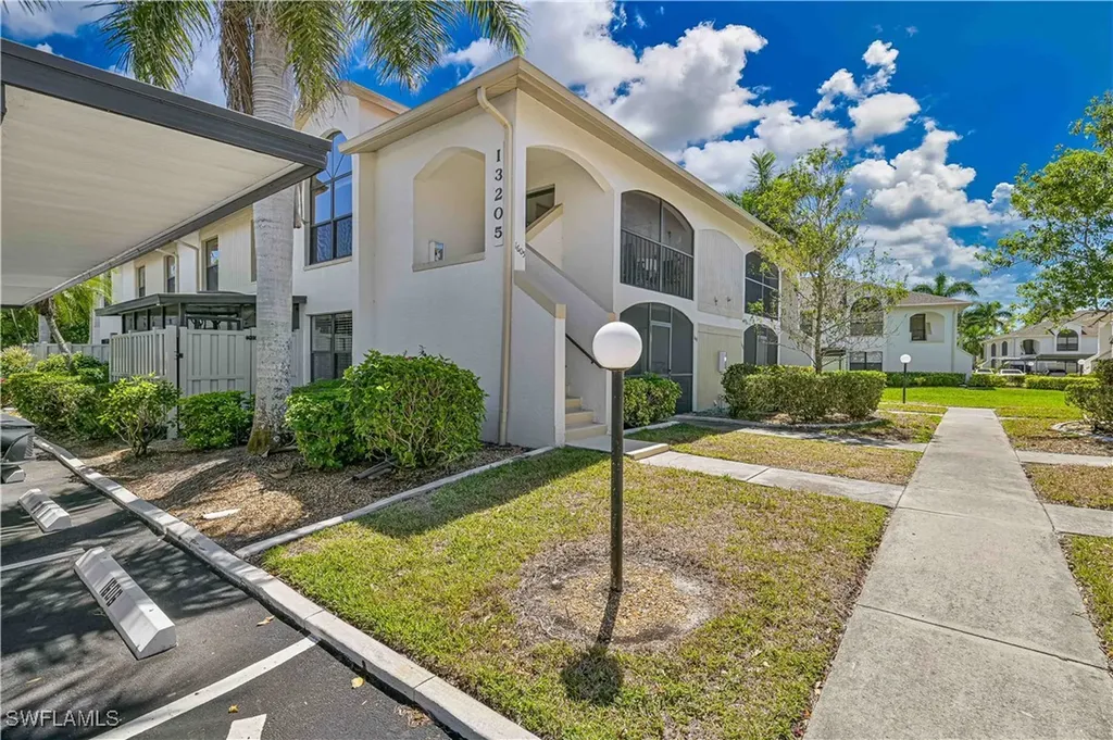13205 Whitehaven Lane Fort Myers FL 33966
