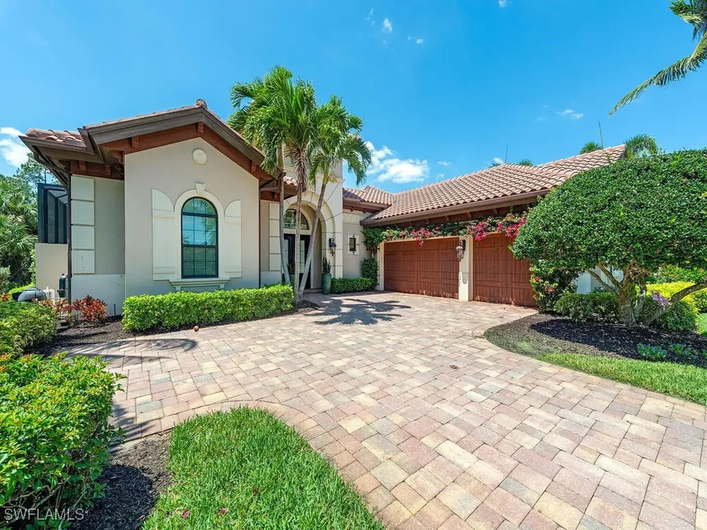 Naples FL, 6445 Costa Circle