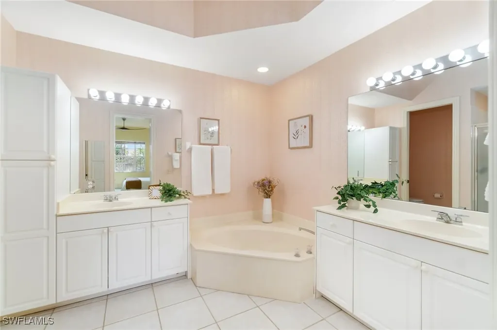 815 Bentwater Circle Naples FL 34108