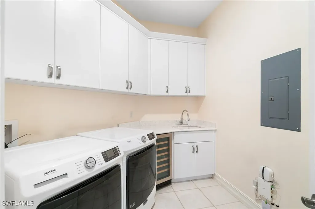 815 Bentwater Circle Naples FL 34108
