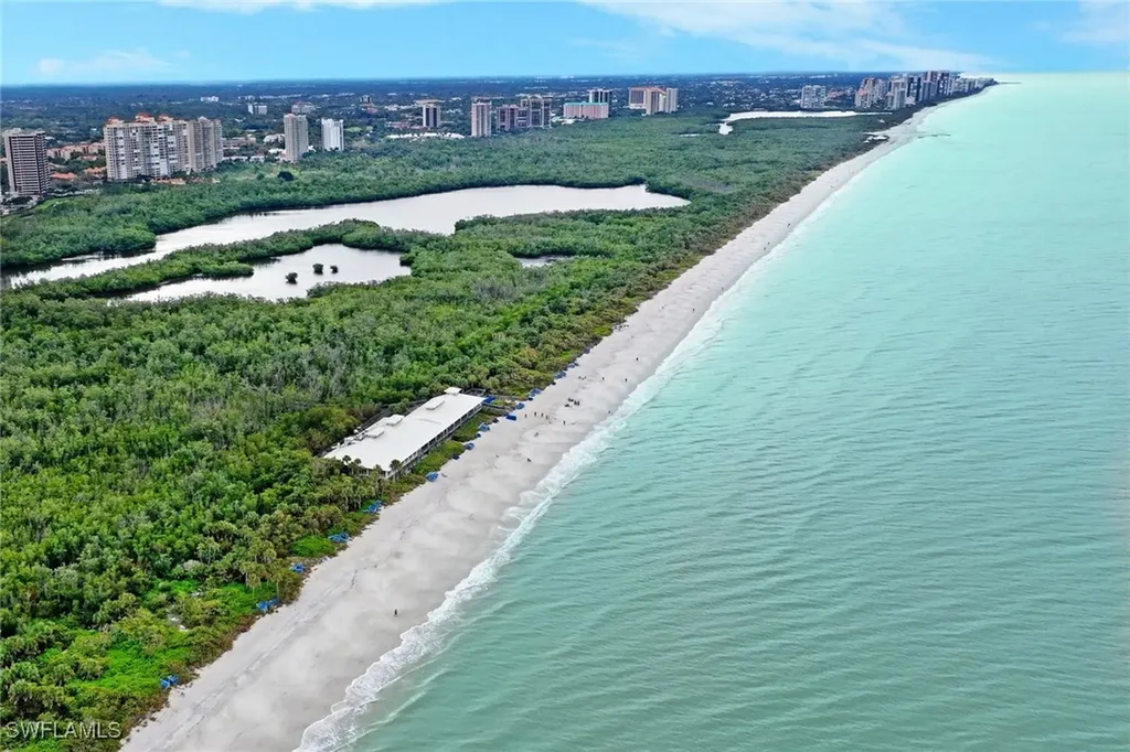 815 Bentwater Circle Naples FL 34108