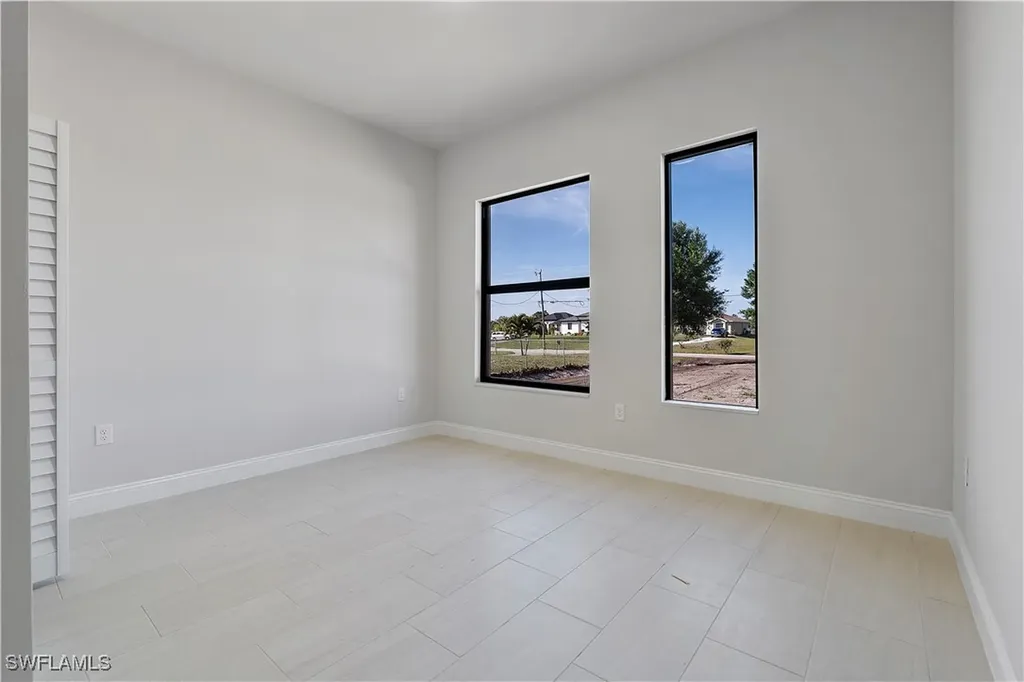 3702 66th Avenue NE Naples FL 34120