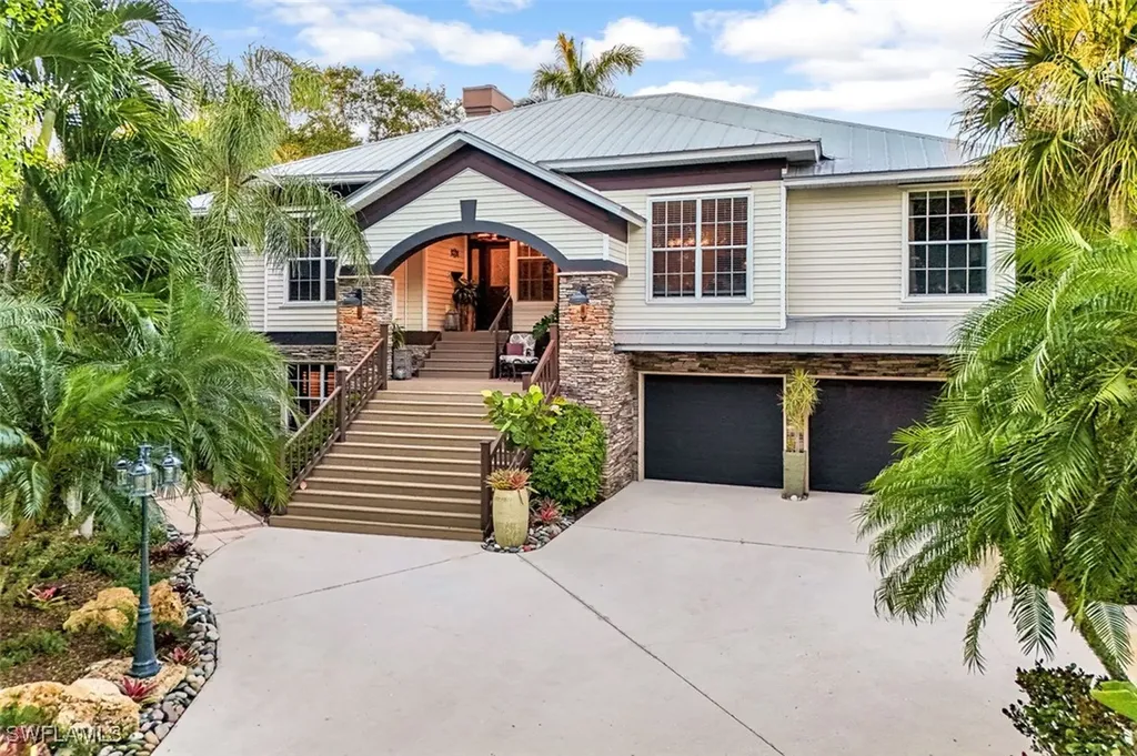 7130 Hendry Creek Drive Fort Myers FL 33908