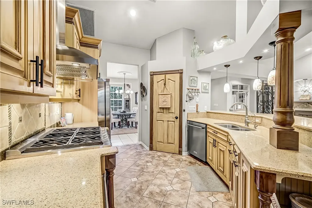 7130 Hendry Creek Drive Fort Myers FL 33908